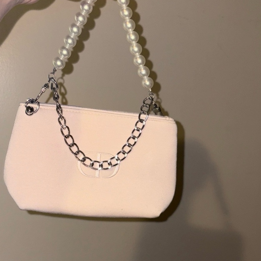 Elegant pink Handbag with Pearl Handle